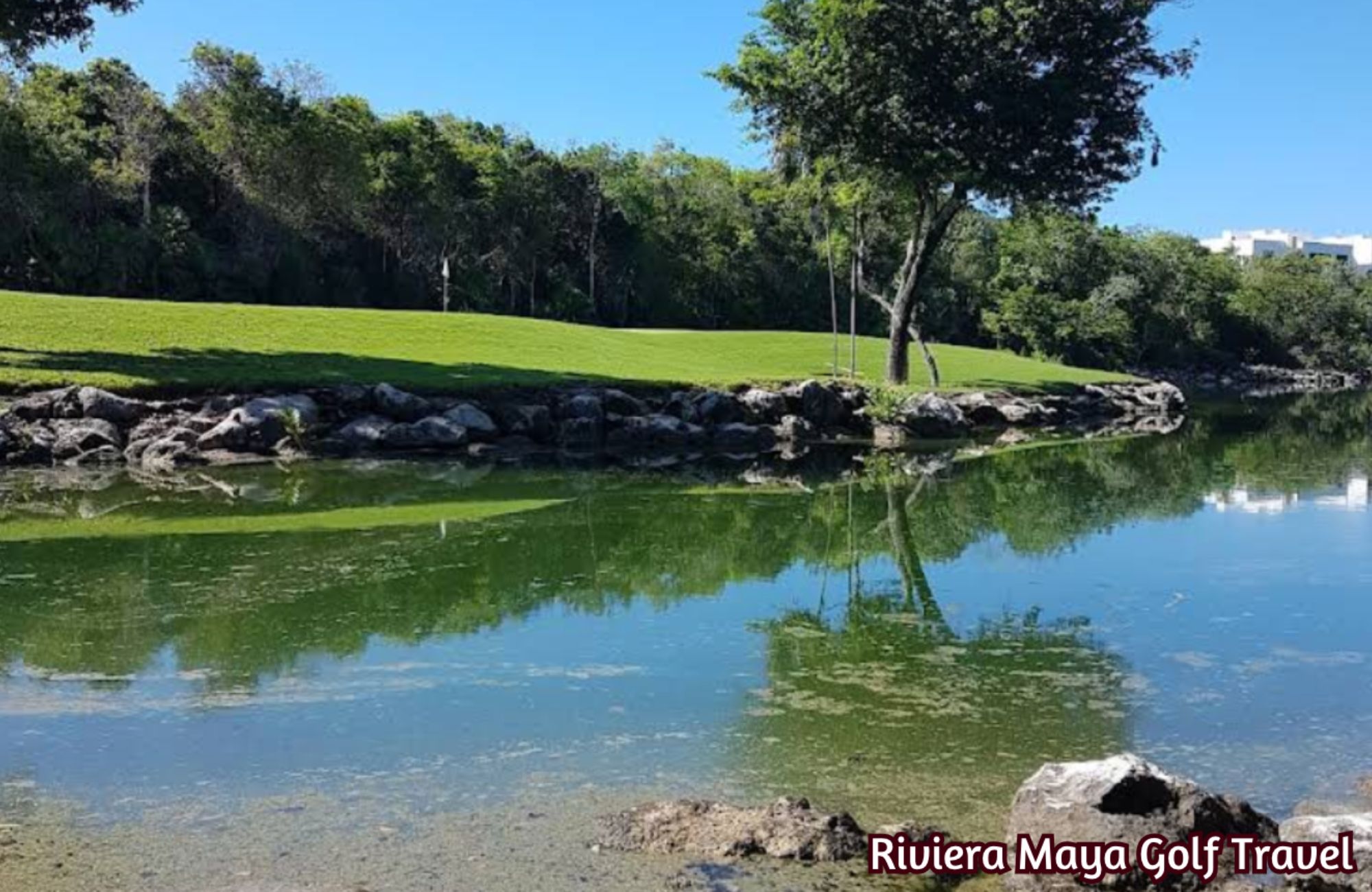 Luxury Home with Rooftop and Solar Power for Sale &ndash; Tulum Country Club, Tulum