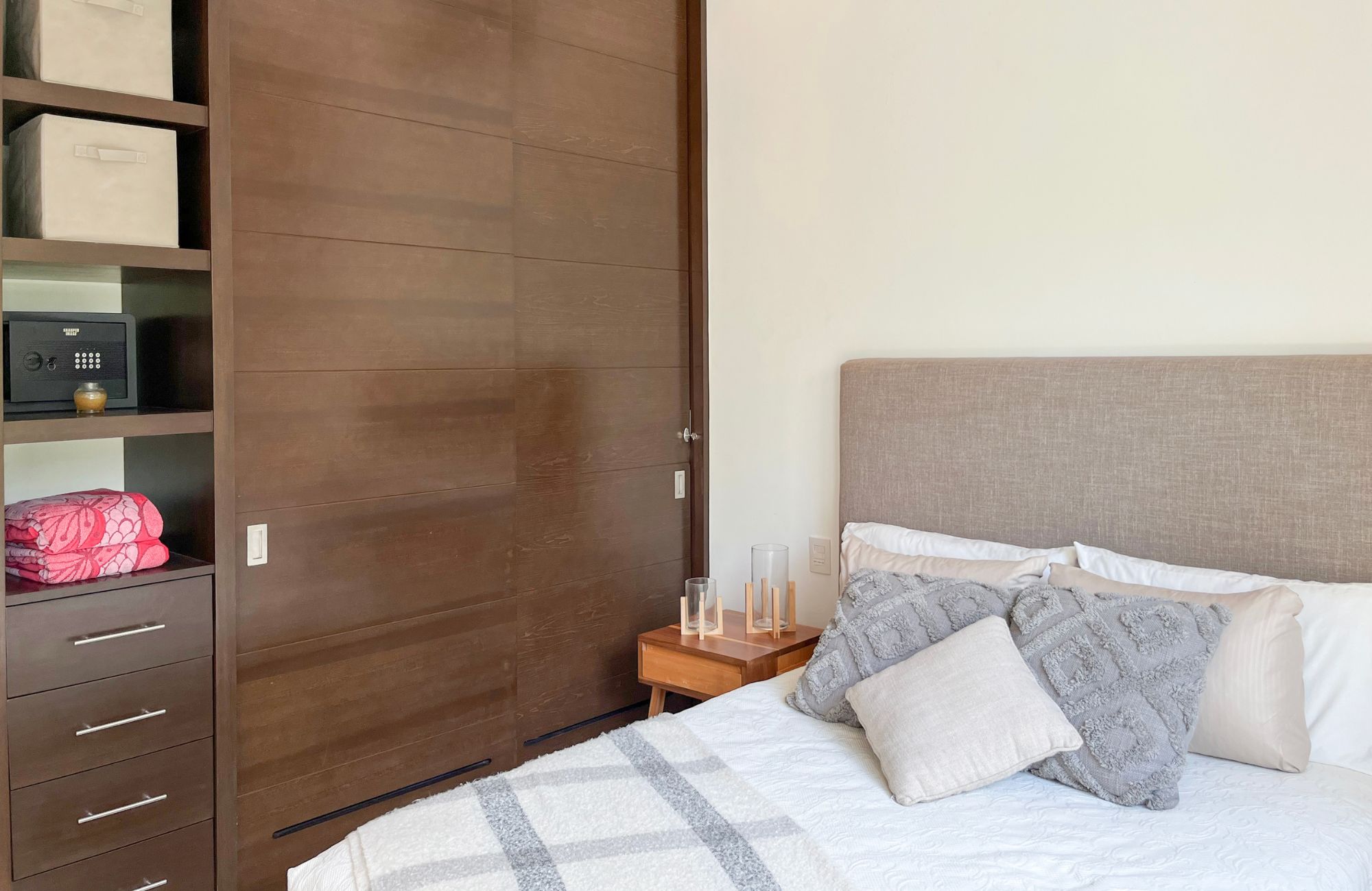 Luxury Home with Rooftop and Solar Power for Sale &ndash; Tulum Country Club, Tulum