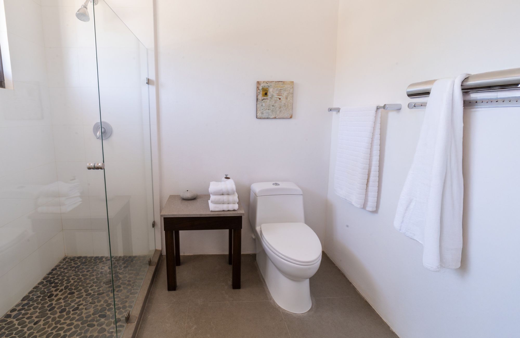 6 bedroom villa with pool and garden, for sale in Sector O, Huatulco.