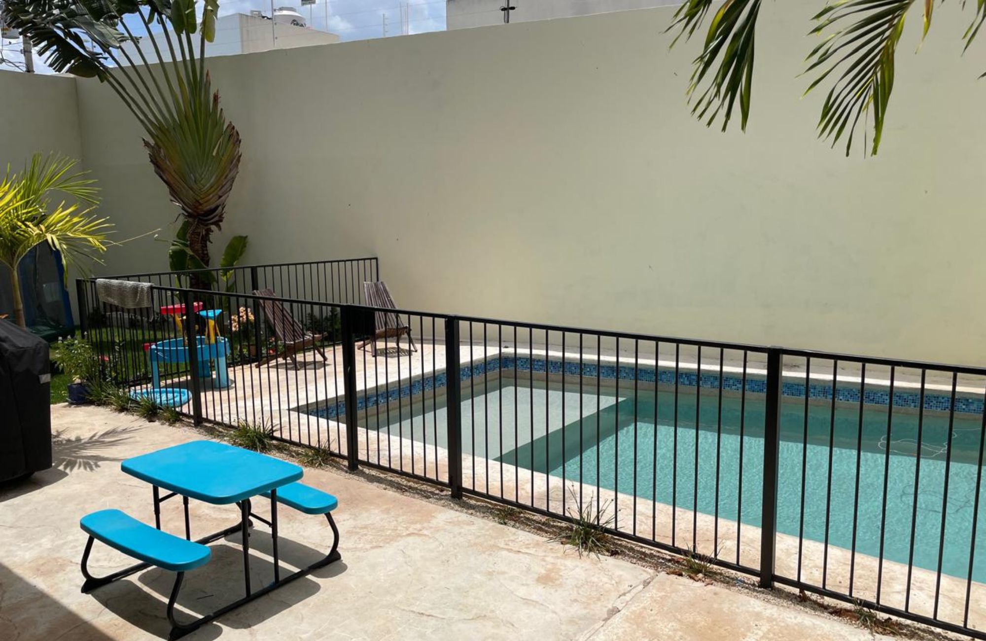 House with rooftop, terrace and patio in downtown M&eacute;rida.
