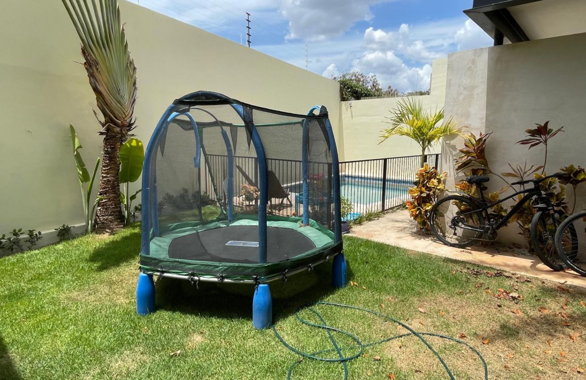 House with rooftop, terrace and patio in downtown M&eacute;rida.