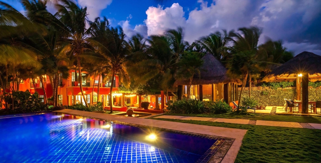 Luxury Beachfront villa on beautiful Soliman Bay.