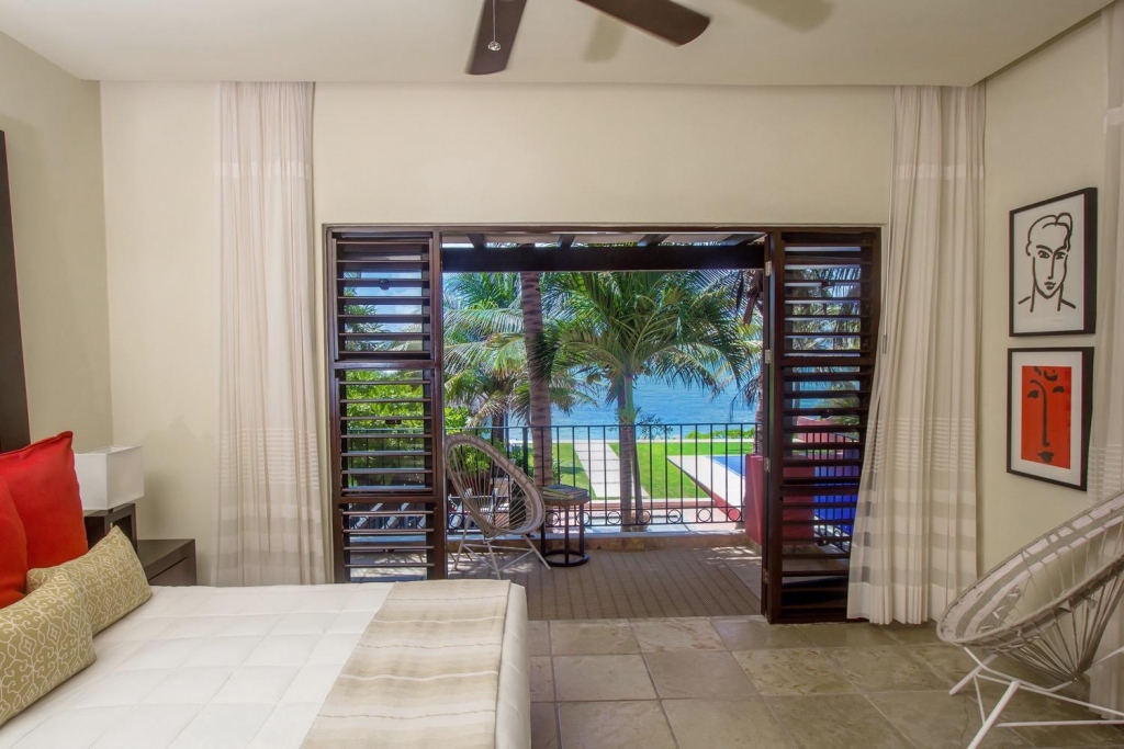 Luxury Beachfront villa on beautiful Soliman Bay.