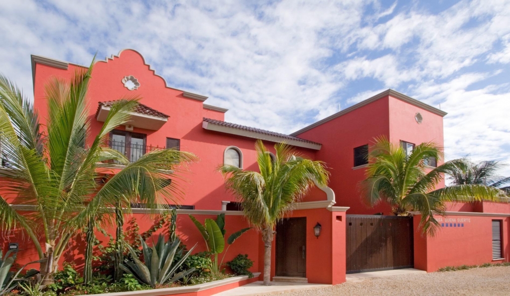 Luxury Beachfront villa on beautiful Soliman Bay.