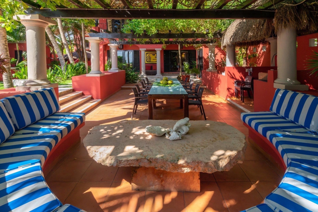 Luxury Beachfront villa on beautiful Soliman Bay.