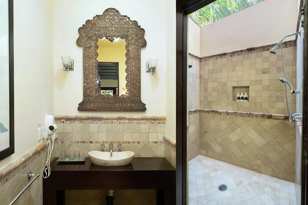 Luxury Beachfront villa on beautiful Soliman Bay.