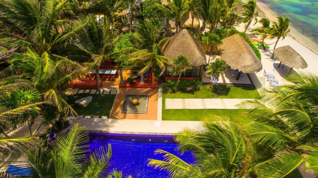 Luxury Beachfront villa on beautiful Soliman Bay.