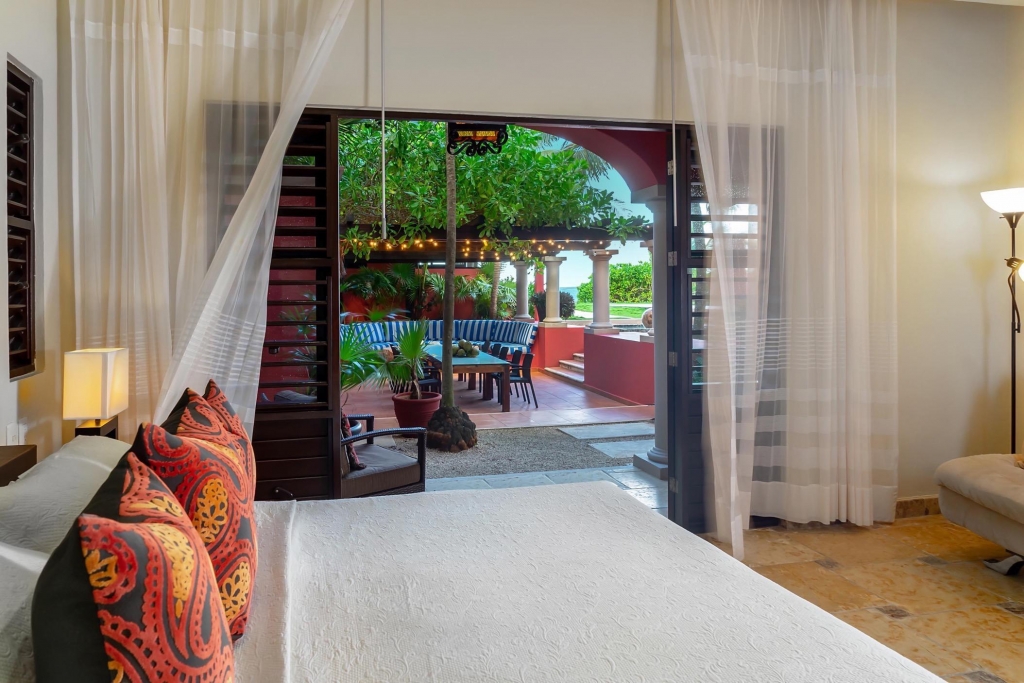 Luxury Beachfront villa on beautiful Soliman Bay.