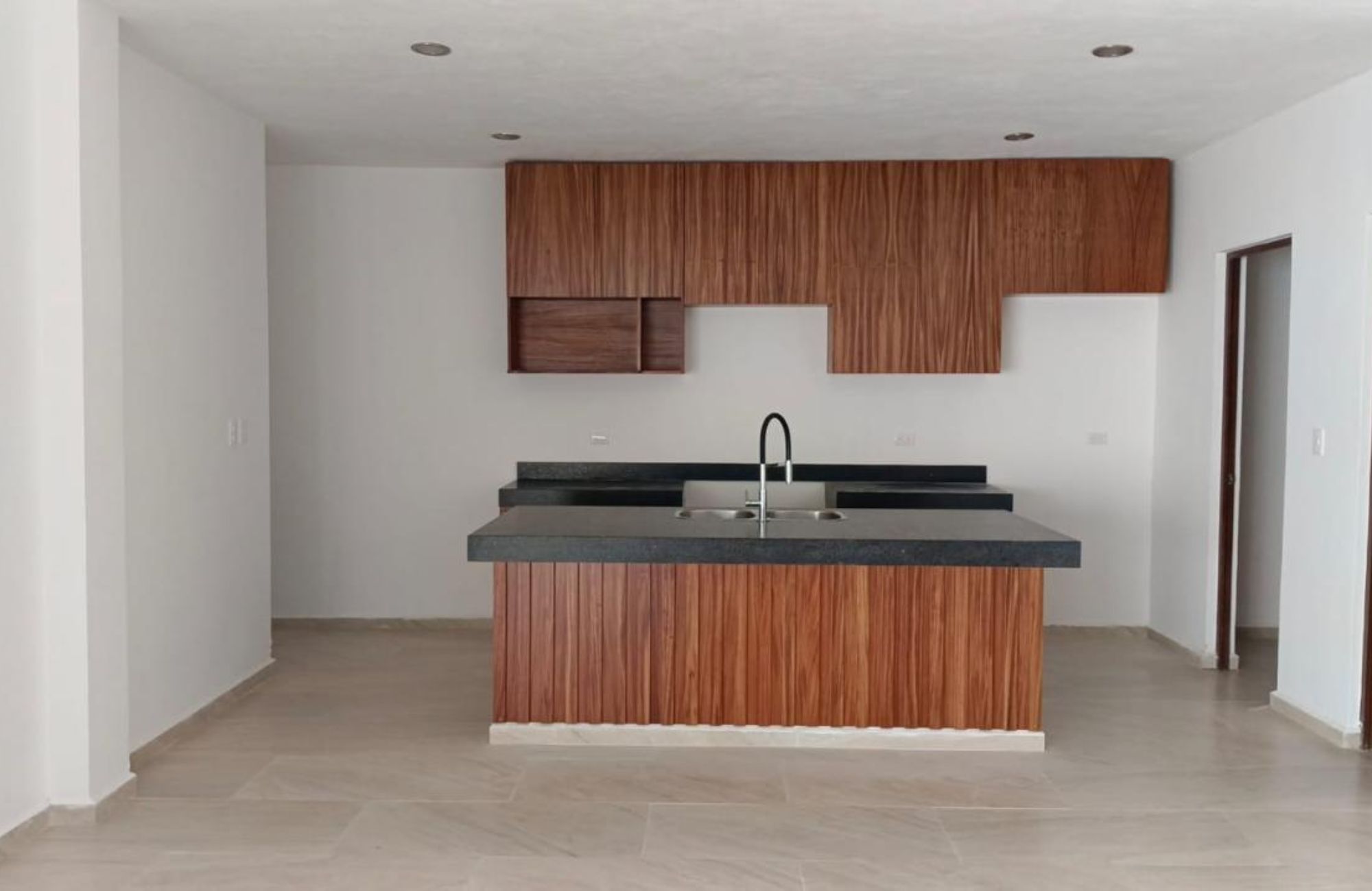 House with garden, terrace, and private pool, for sale, Conkal, M&eacute;rida