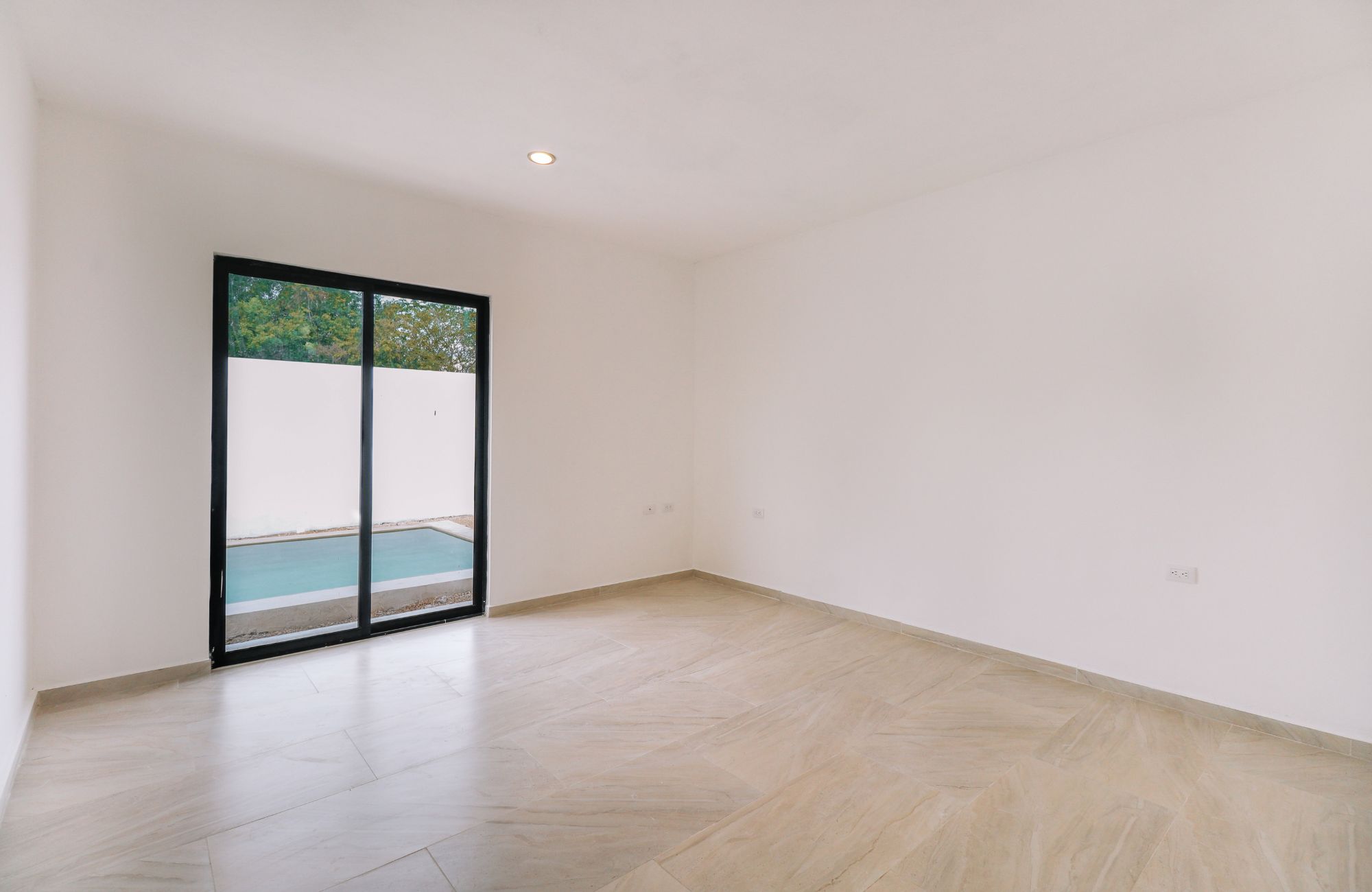 House with garden, terrace, and private pool, for sale, Conkal, M&eacute;rida