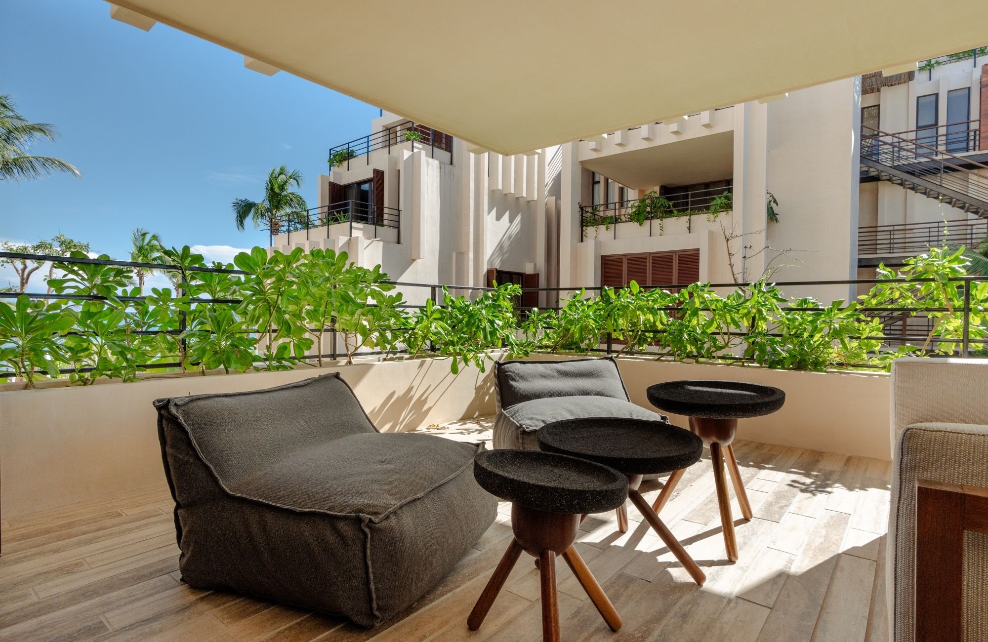 Condo near to the beach for sale, ground floor, pool access, Tulum 101, Tulum