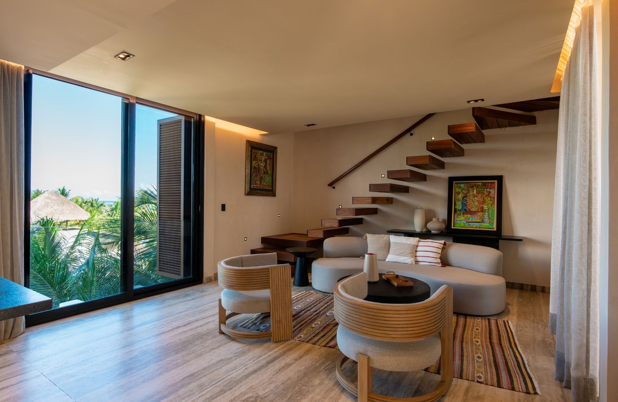 3 bedroom penthouse, private pool, avant garde building with design and decoration inspired by art.