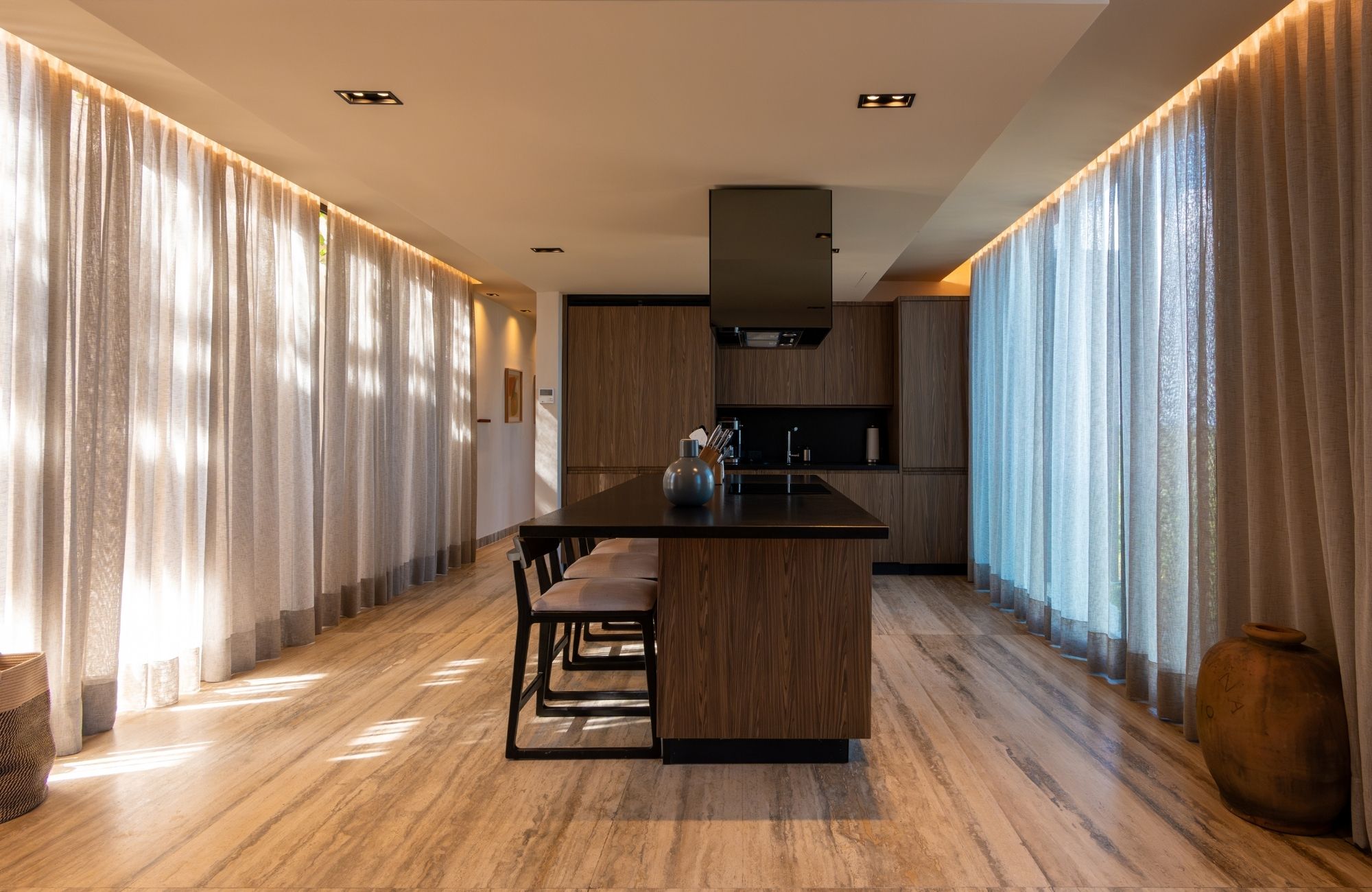 3 bedroom penthouse, private pool, avant garde building with design and decoration inspired by art.