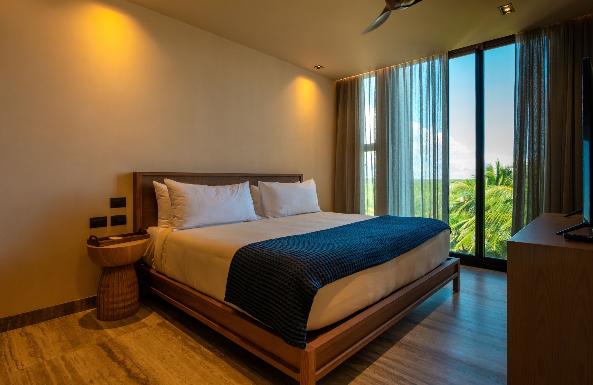 3 bedroom penthouse, private pool, avant garde building with design and decoration inspired by art.