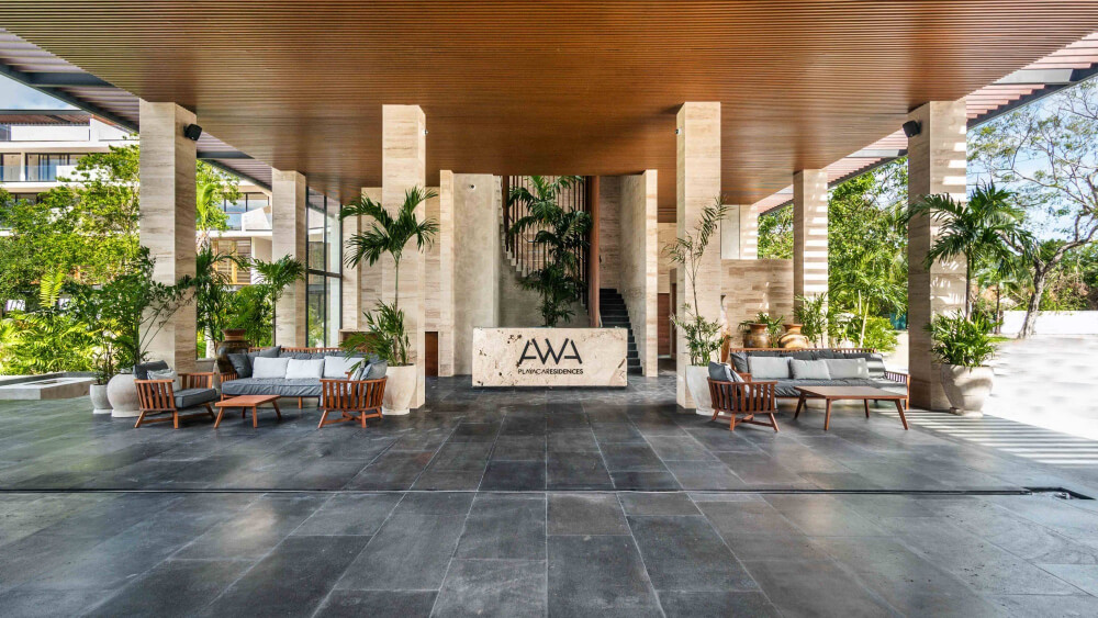 Condo steps from Fifth Avenue and the beach, rooftop, for sale Playa del Carmen.