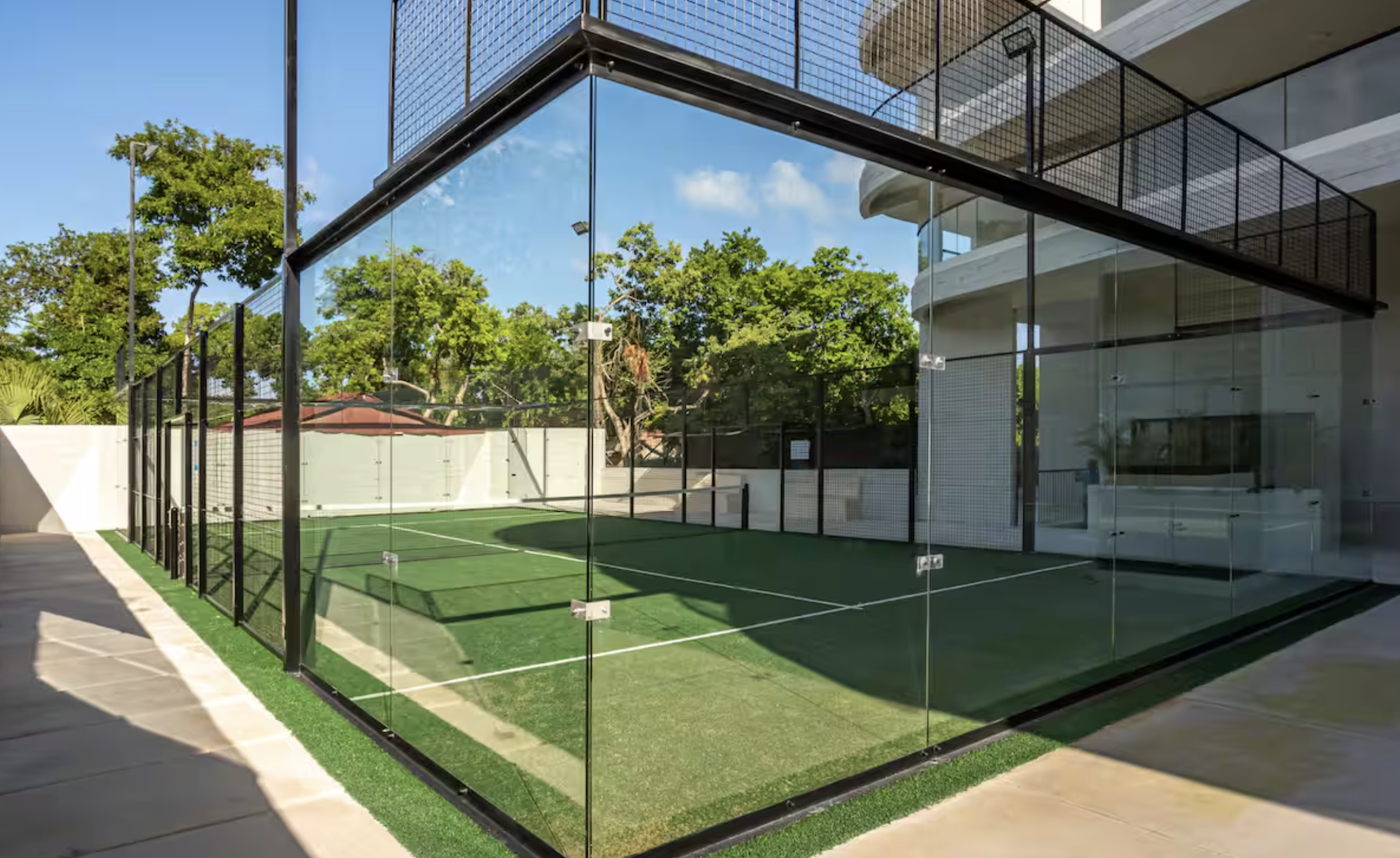 Condo steps from Fifth Avenue and the beach, rooftop, for sale Playa del Carmen.