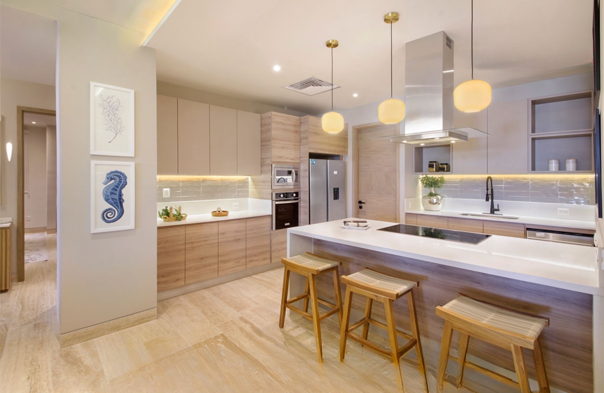 Condo with Lagoon Views and Rooftop Access for Sale, Zona Las Am&eacute;ricas, Canc&uacute;n