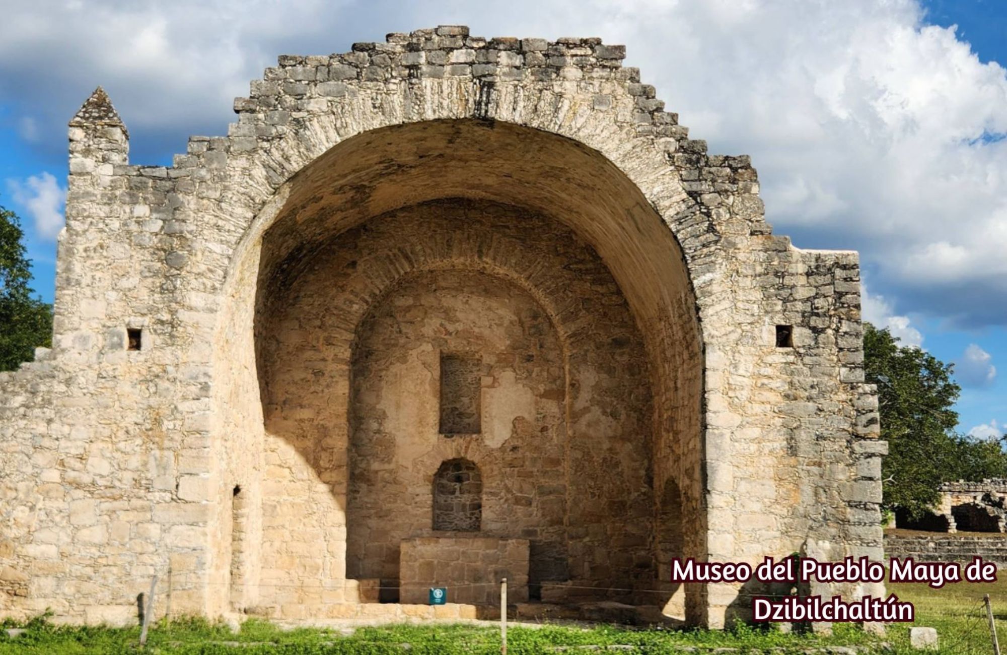 Luxury House with Private Pool for Sale, Yucat&aacute;n Country Club, M&eacute;rida