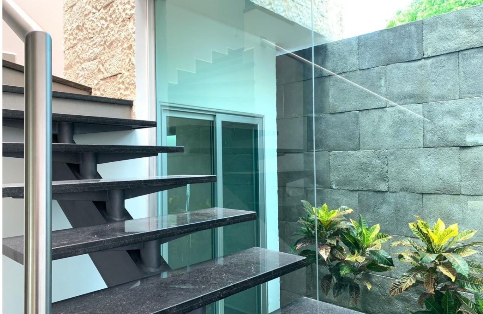 Casa de lujo, alberca privada, m&uacute;ltiples terrazas, en venta, Huayac&aacute;n, Canc&uacute;n&nbsp;