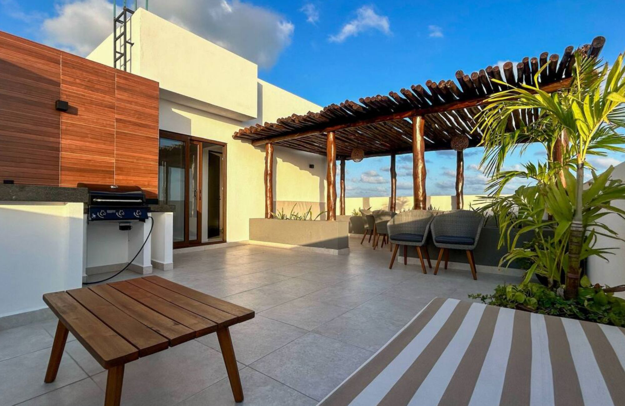 Condominium with private pool, gym, spa area, pre-construction, sale, Downtown, Playa del Carmen.