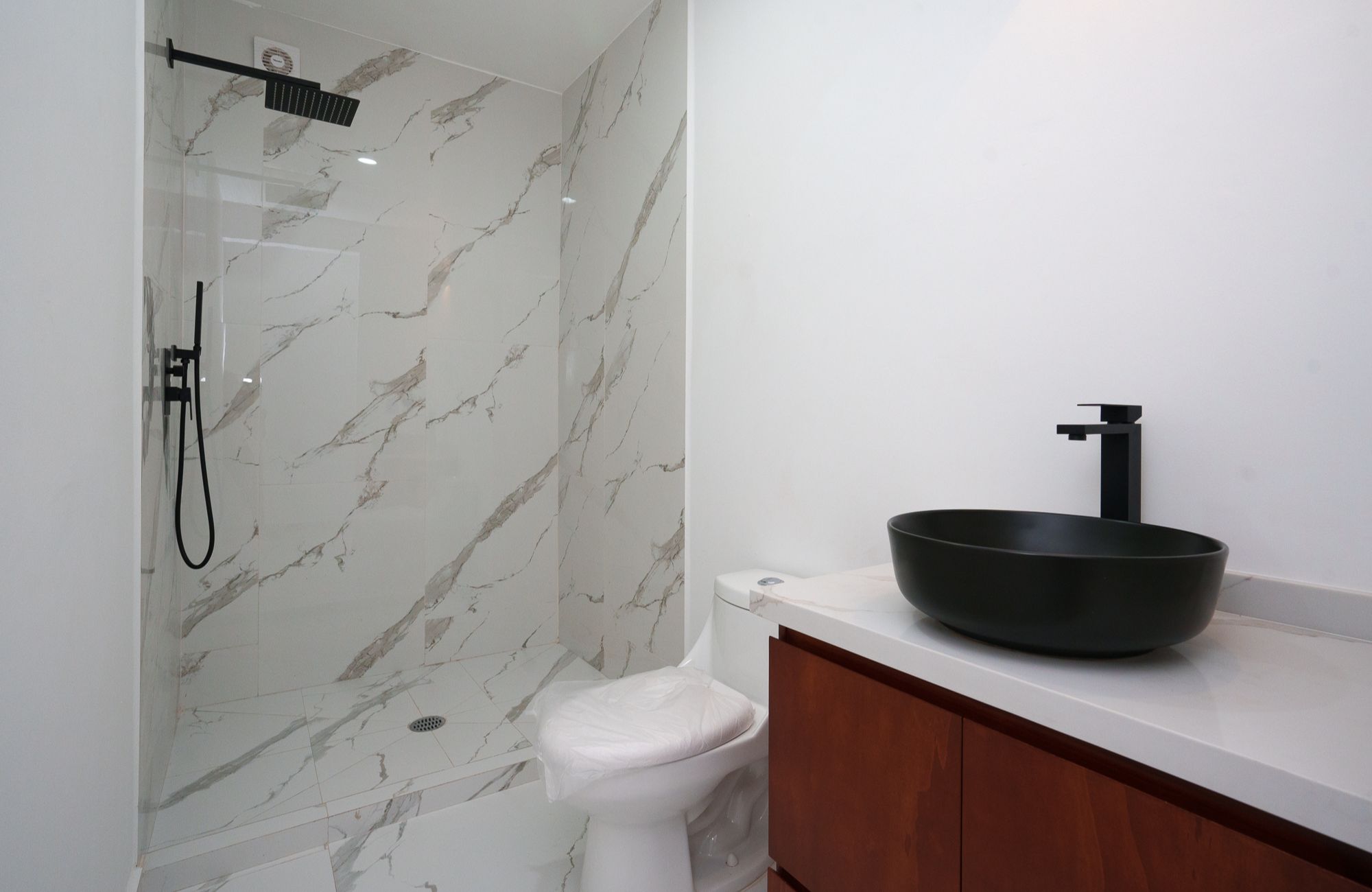 Departamento con balc&oacute;n privado y roof garden com&uacute;n, en venta, Polanco, CDMX