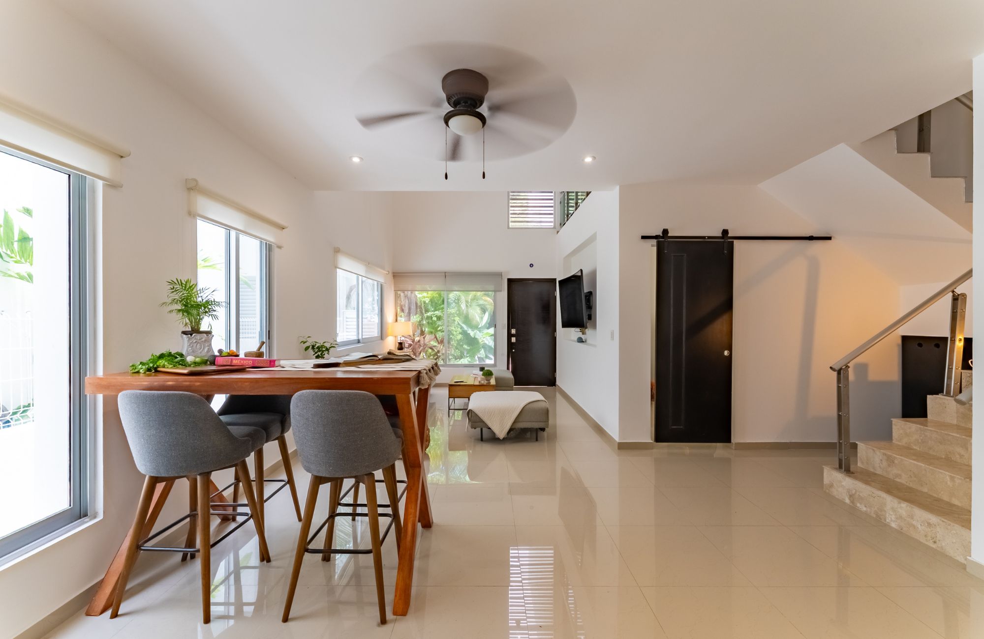 House with garden and private pool, TV room- Study, in gated community with amenities for the whole family, for sale, Valenia, Playa del Car