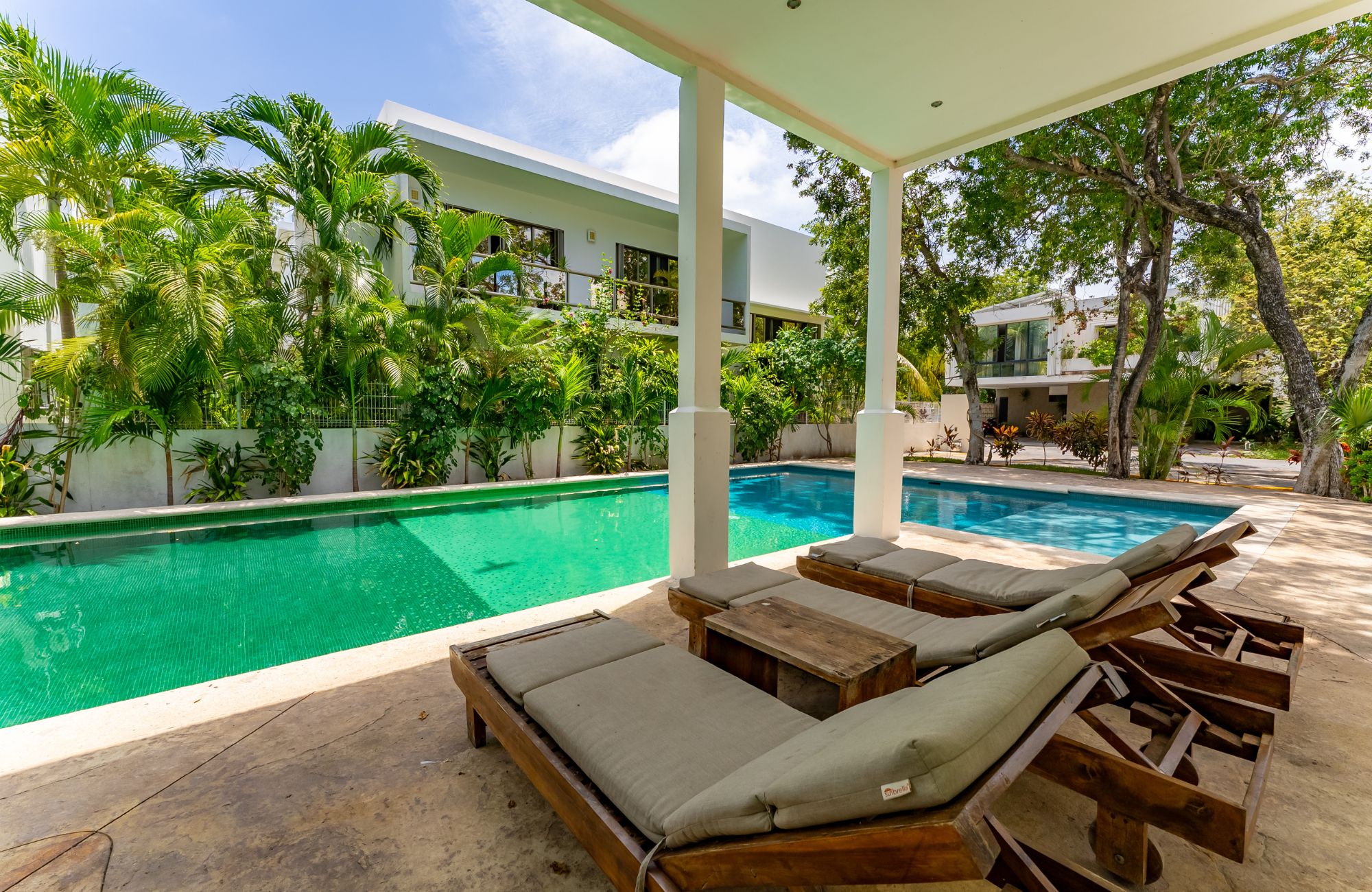 House with garden and private pool, TV room- Study, in gated community with amenities for the whole family, for sale, Valenia, Playa del Car