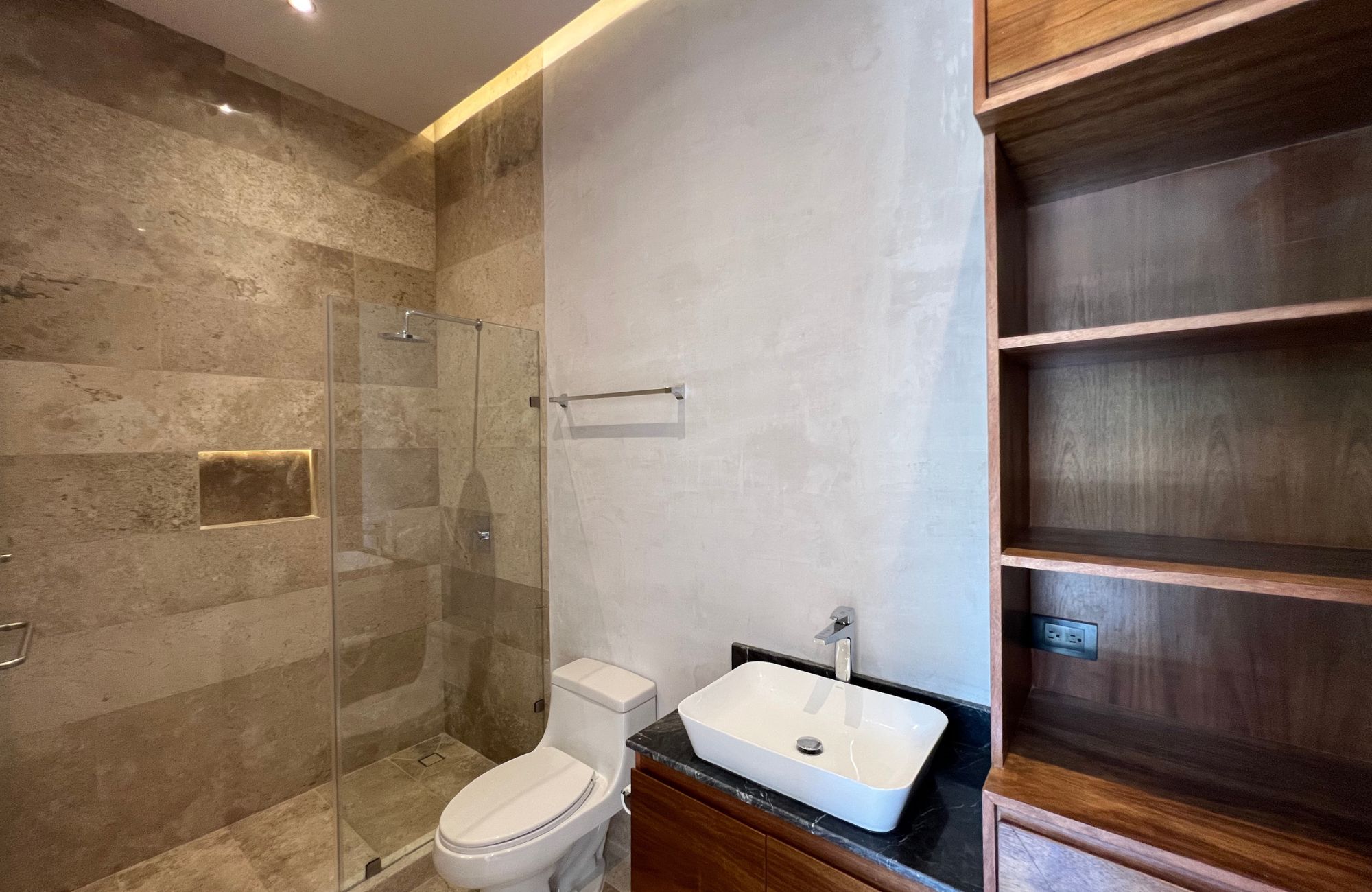 Casa con doble altura y rooftop, alberca comun, El Encuentro, Playa del Carmen