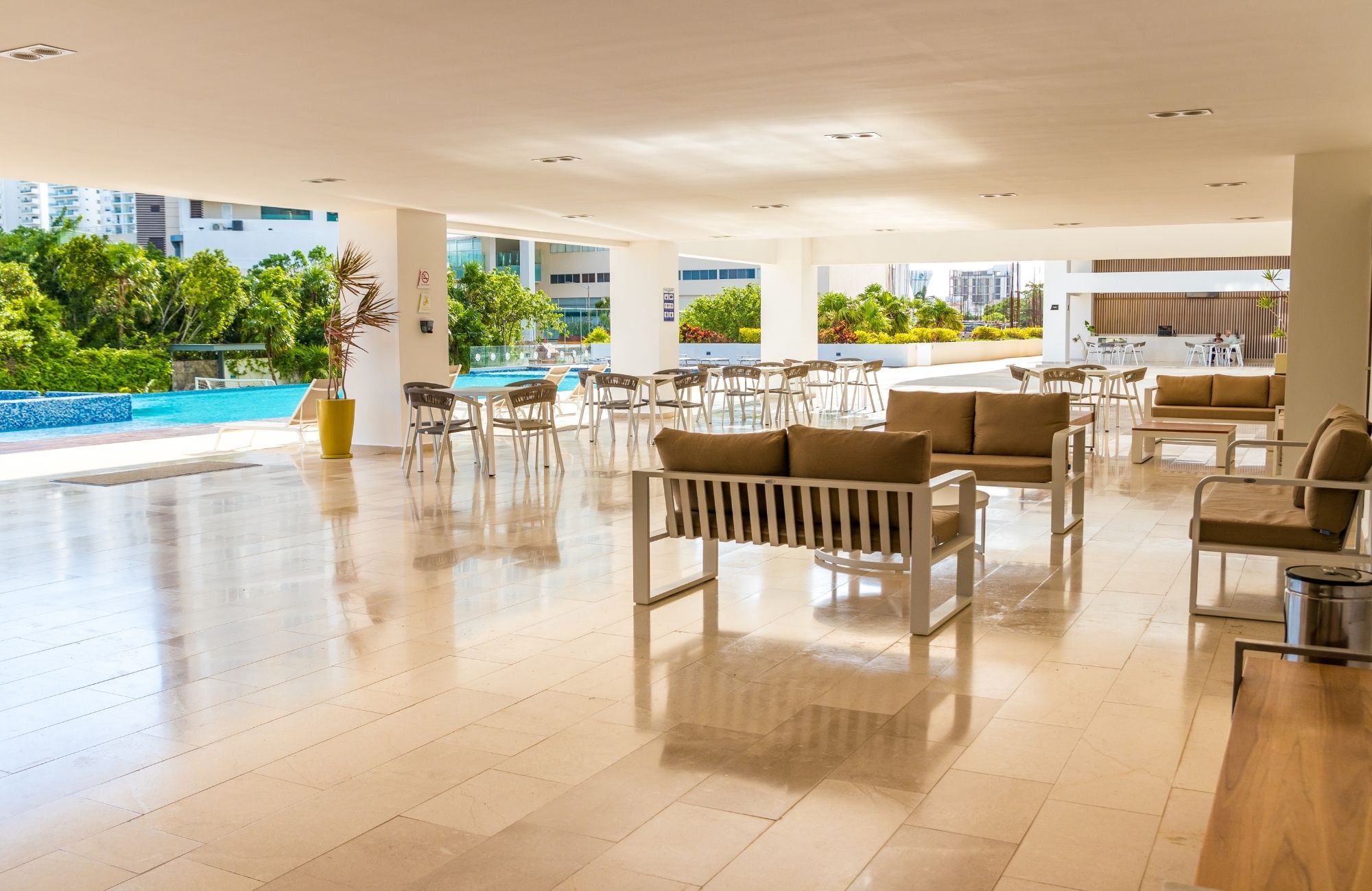 Corner condominium with more than 50 amenities, luxury finishes, cinema, spa, spinning, dog park, pool and jacuzzi for adults, &amp; more, pre-c