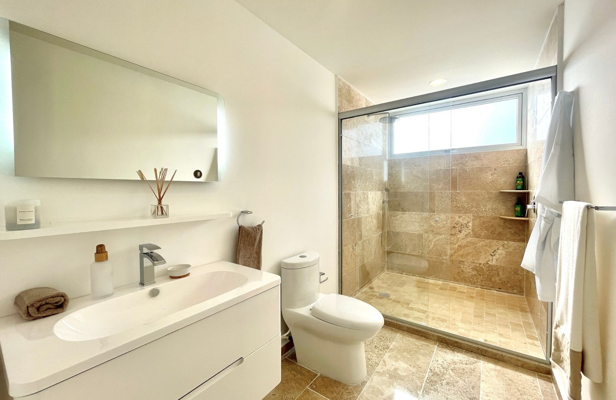 Condo with private terrace for sale in Lagos del Sol, Canc&uacute;n