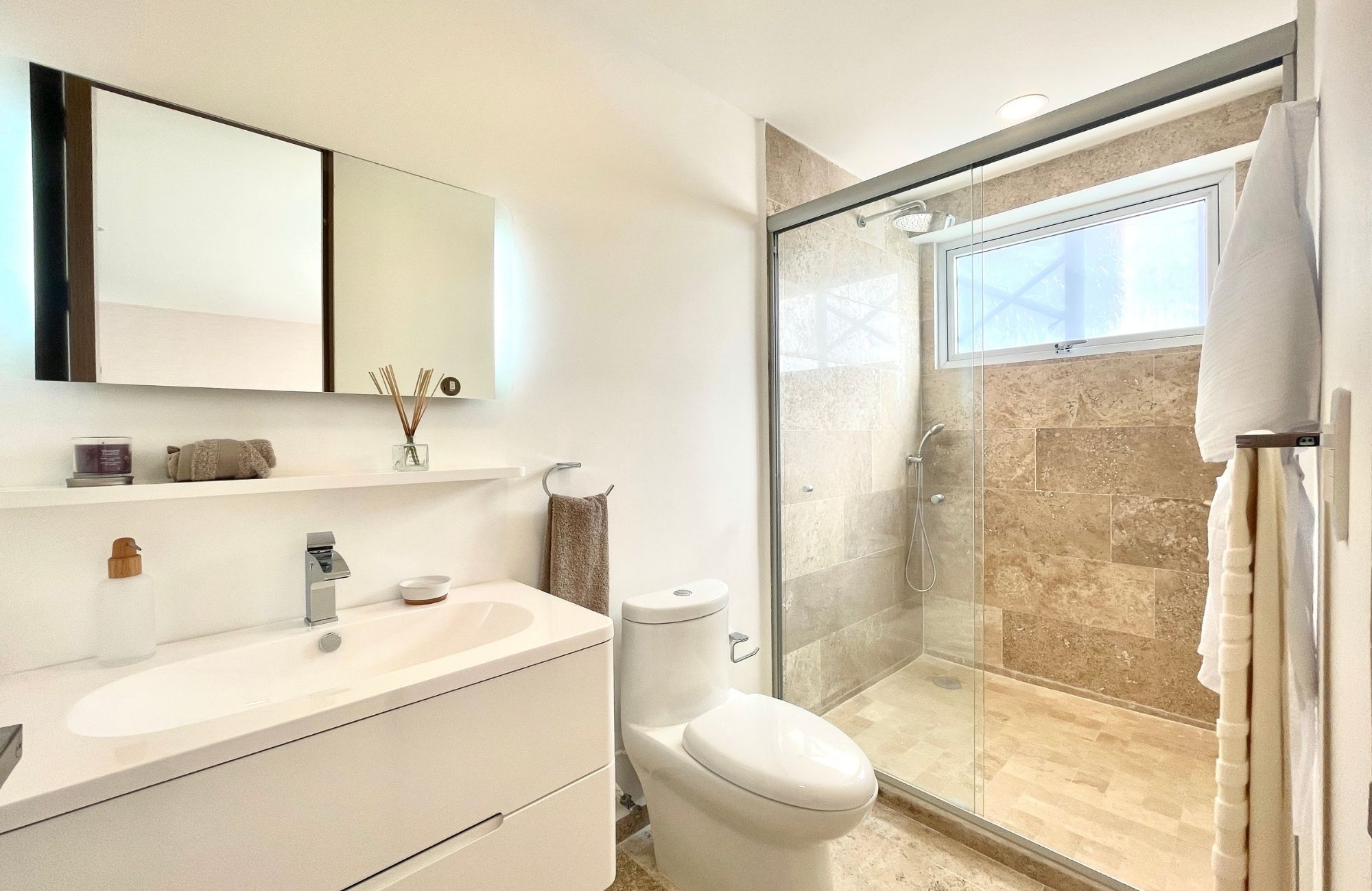 Condo with private terrace for sale in Lagos del Sol, Canc&uacute;n