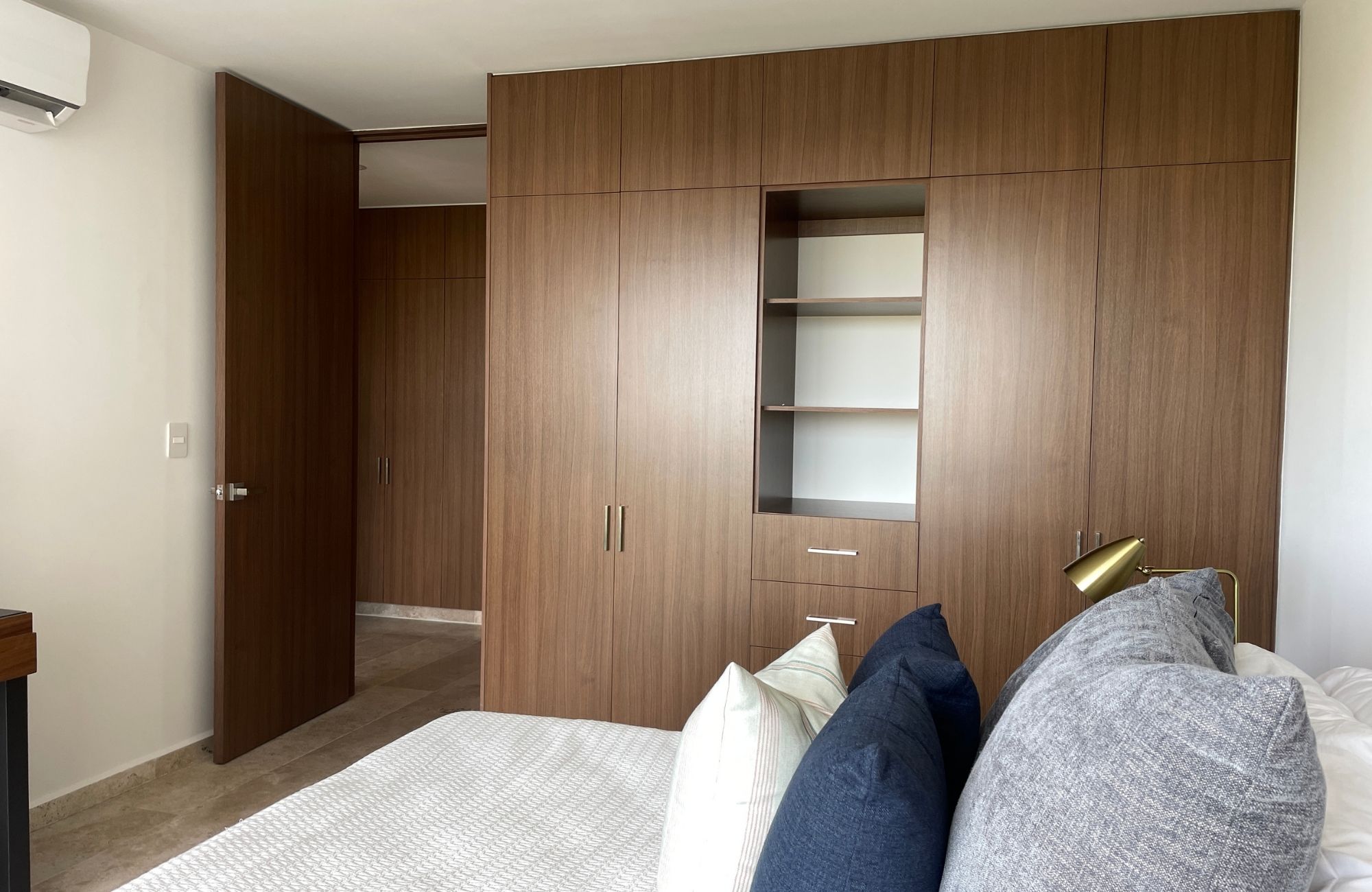 Exclusive-amenities condo for sale, Zona Hotelera, Canc&uacute;n