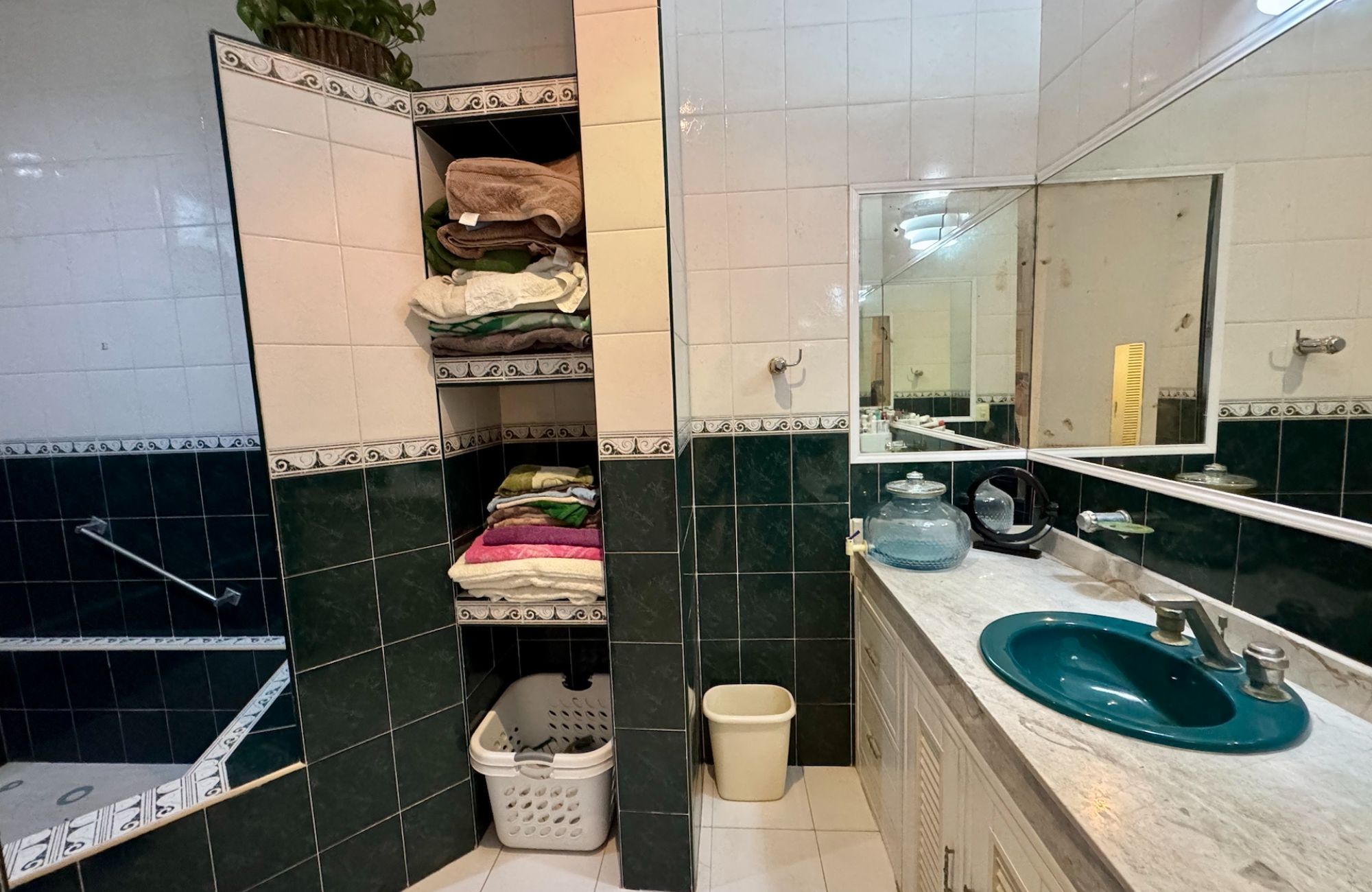 House with study, garden, and covered parking, for sale, Urba, Cozumel