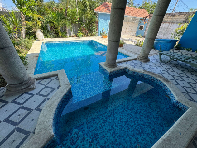 House with study, garden, and covered parking, for sale, Urba, Cozumel