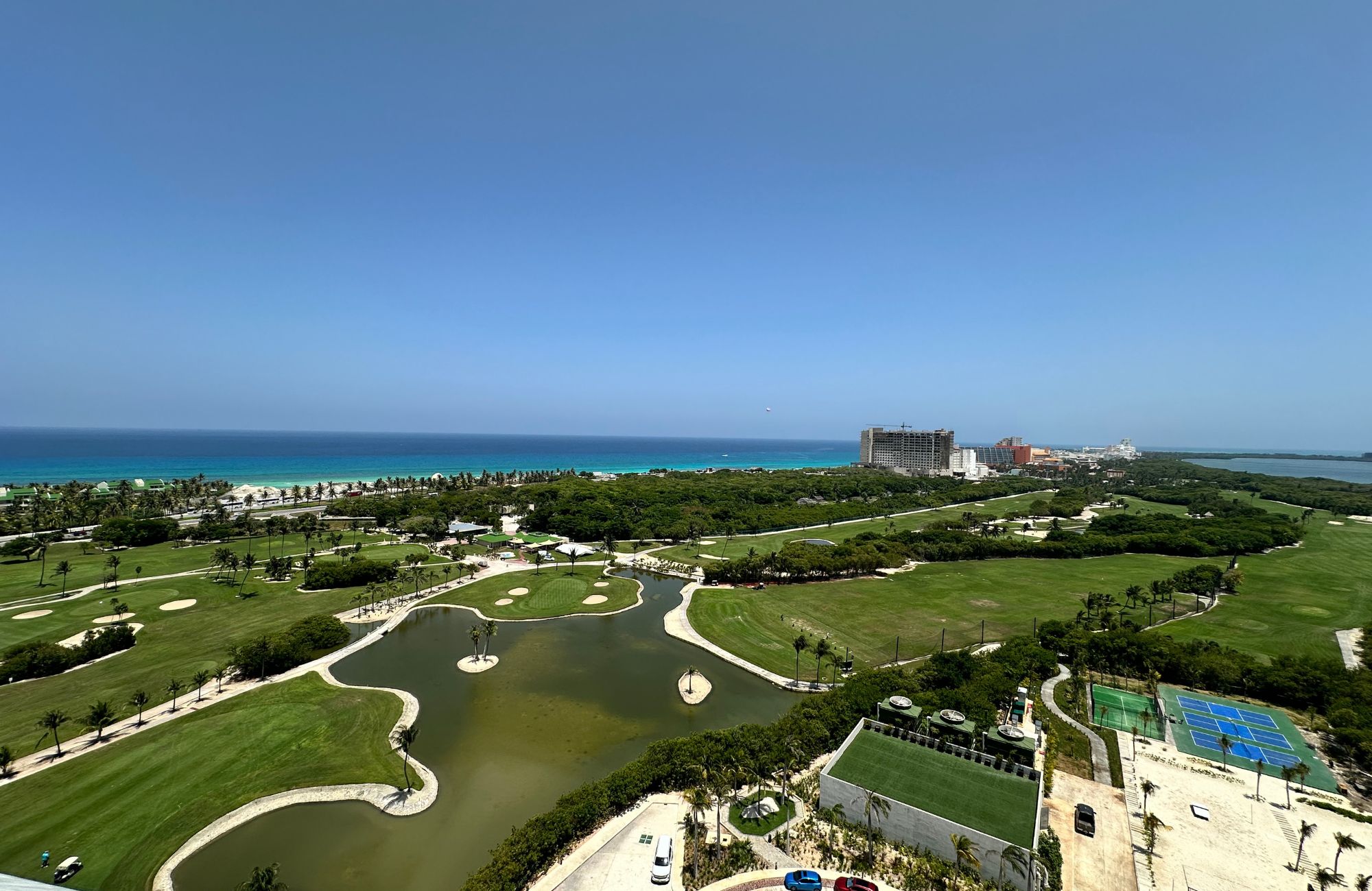 Luxury Oceanfront Condo, Las Olas Residences, Hotel Zone, Canc&uacute;n