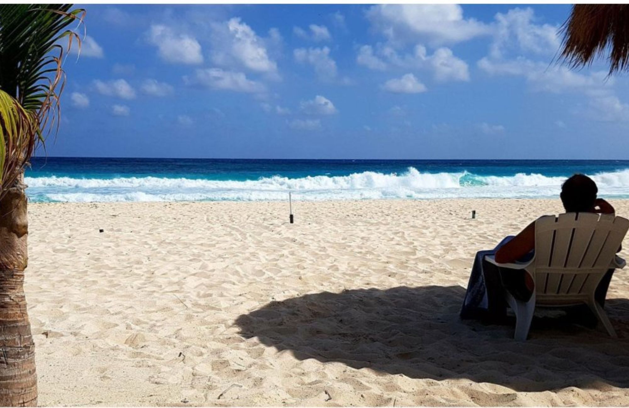 Ocean view condominium with dock, sports courts, adults pool, close to golf and beach club, for sale Puerto Canc&uacute;n.