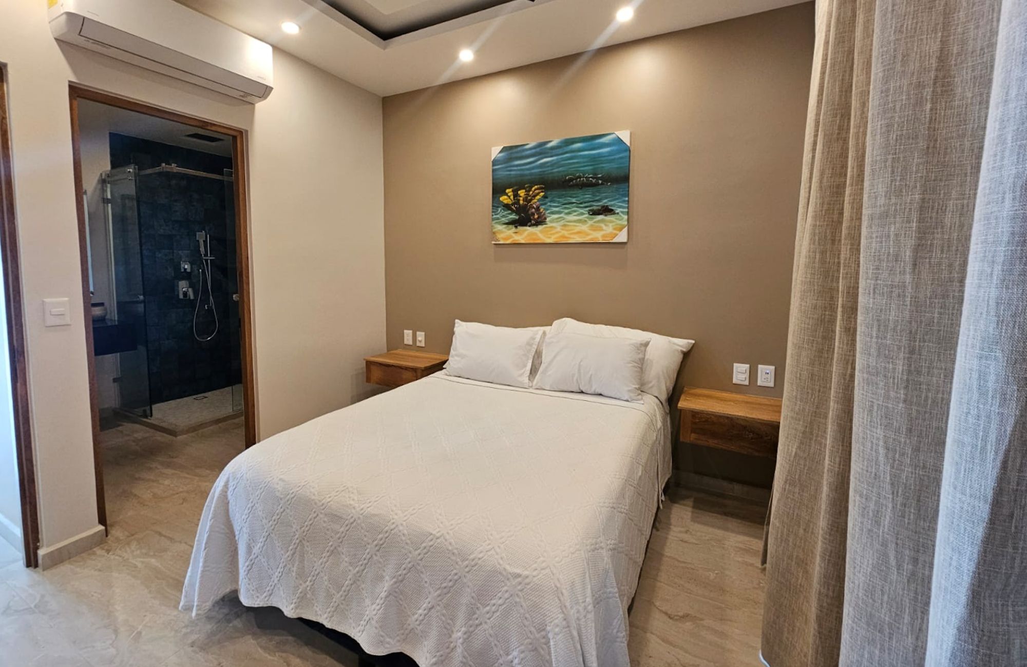 Brand-new condo with ocean view and beach access for sale, Playa Tej&oacute;n, Huatulco