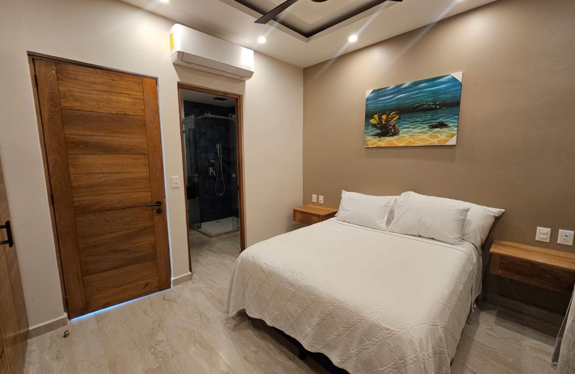 Brand-new condo with ocean view and beach access for sale, Playa Tej&oacute;n, Huatulco