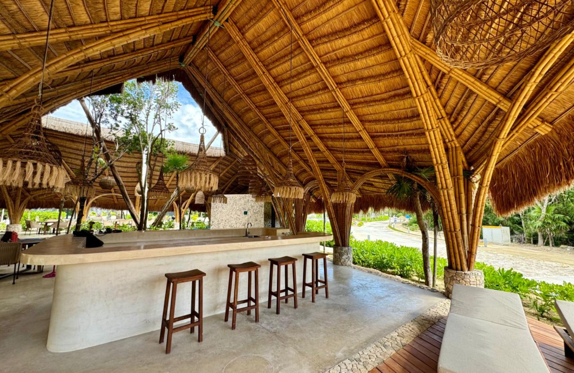 Multifamily land of 1,841 m2 in a luxury residential area for sale, Region 11, Tulum.