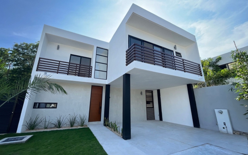 House in Private Community Arcos Bamb&uacute; for Sale, Centro Maya, Playa del Carmen