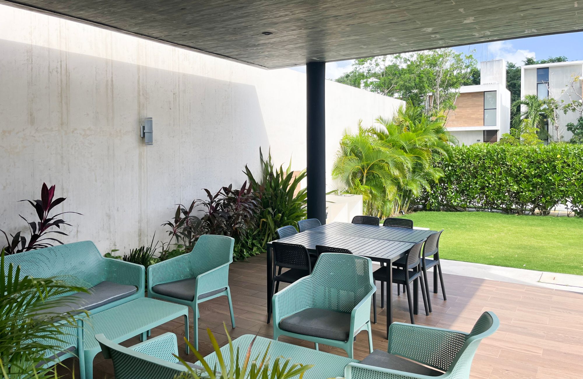 Corner house with Independent Studio, for Sale, Centro Maya, Playa del Carmen