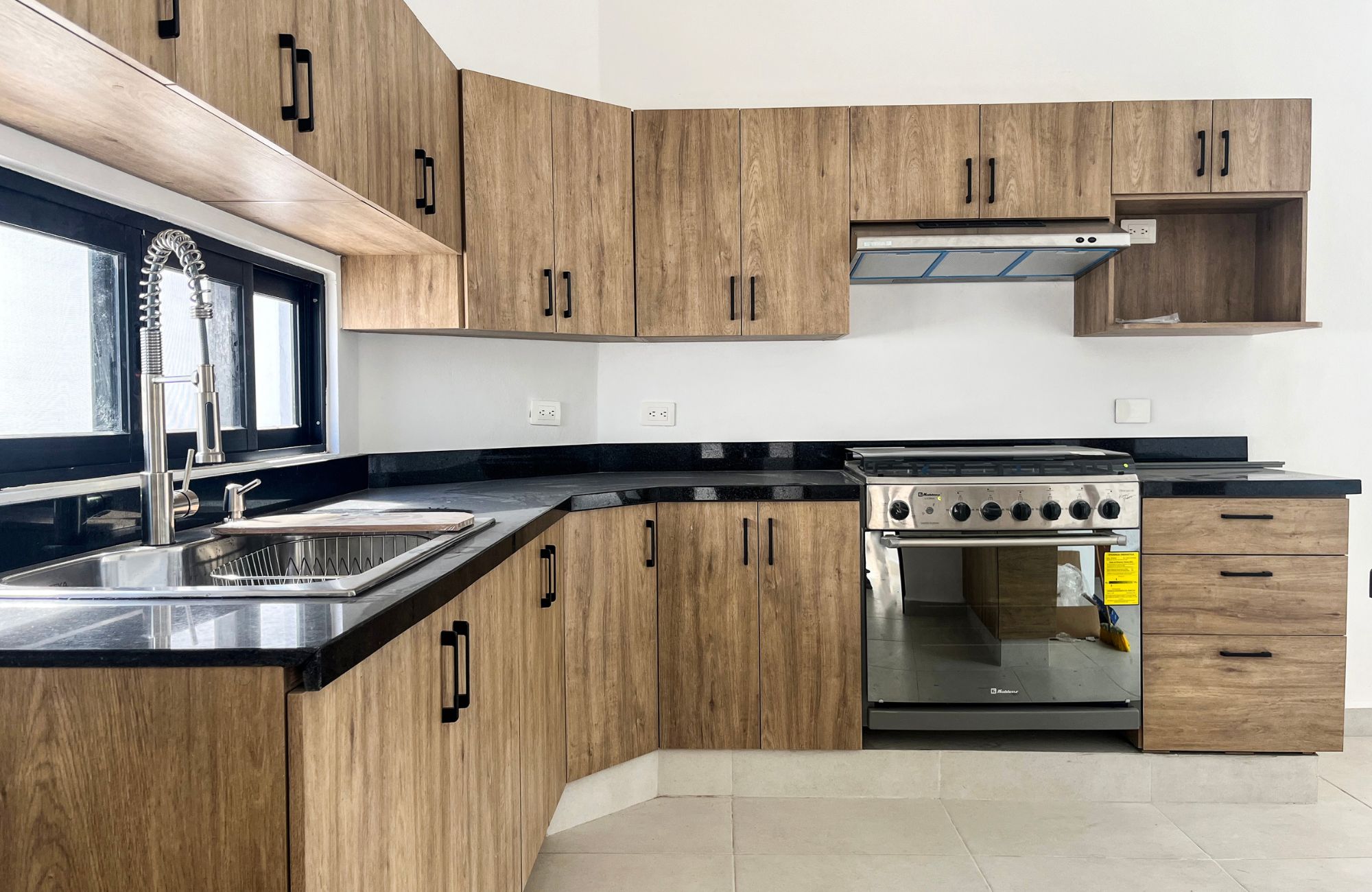 Corner house with Independent Studio, for Sale, Centro Maya, Playa del Carmen