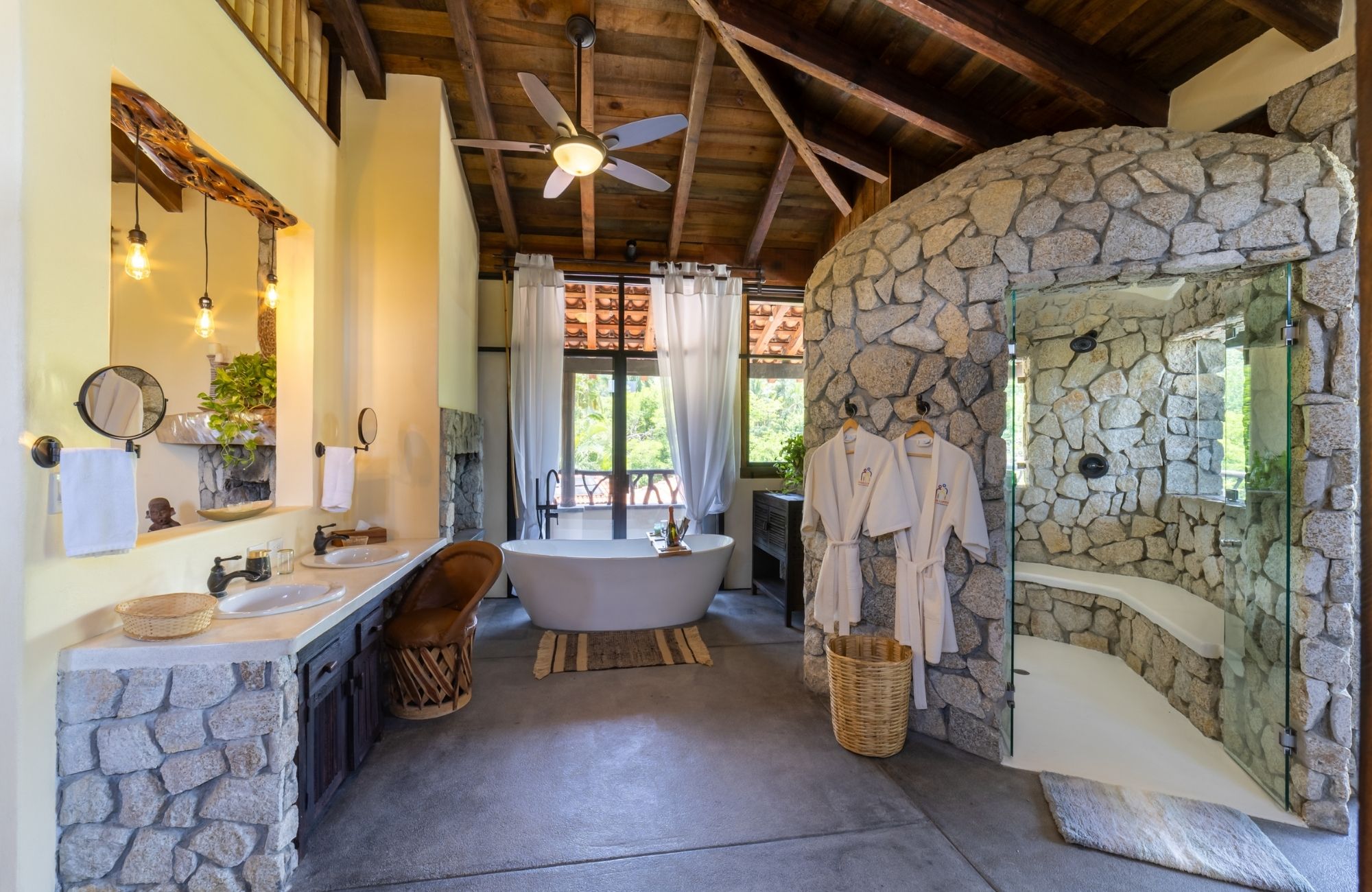 House with Private Pool and Ocean View for Sale, Residencial Conejos, Huatulco