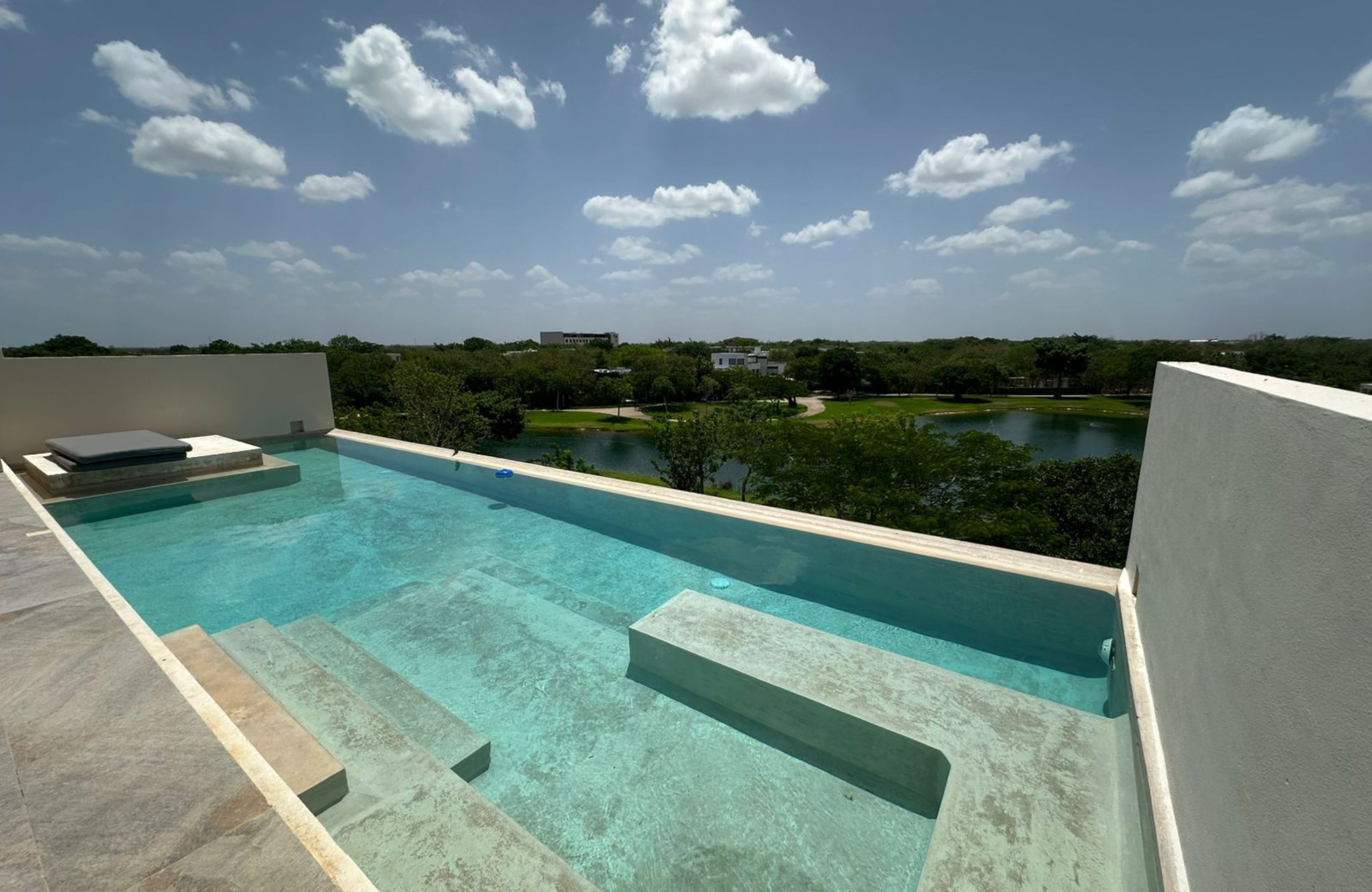 Apartment with 25 amenities, commercial area, dog park, for sale North Zone Merida