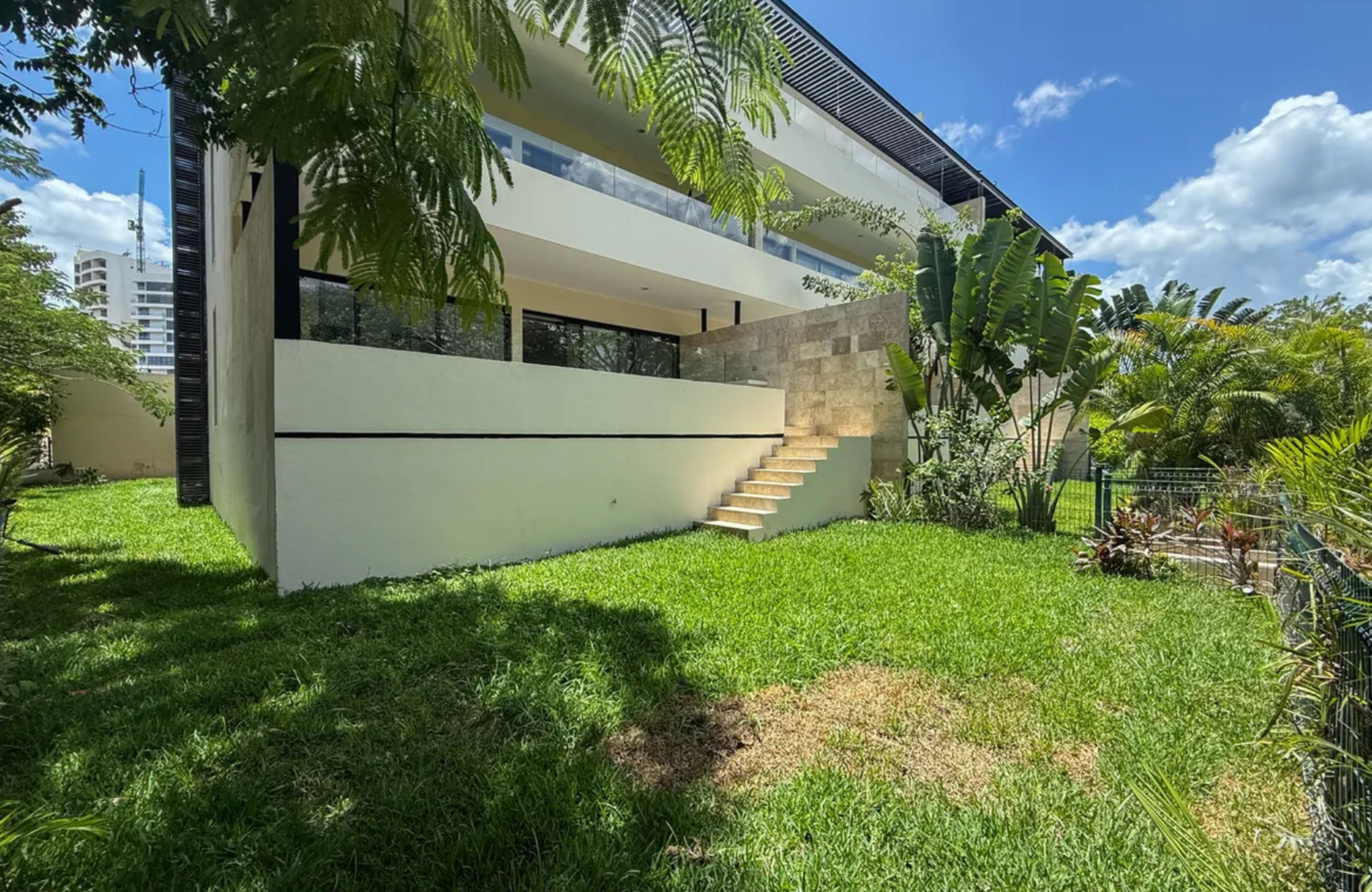 Apartment with 25 amenities, commercial area, dog park, for sale North Zone Merida