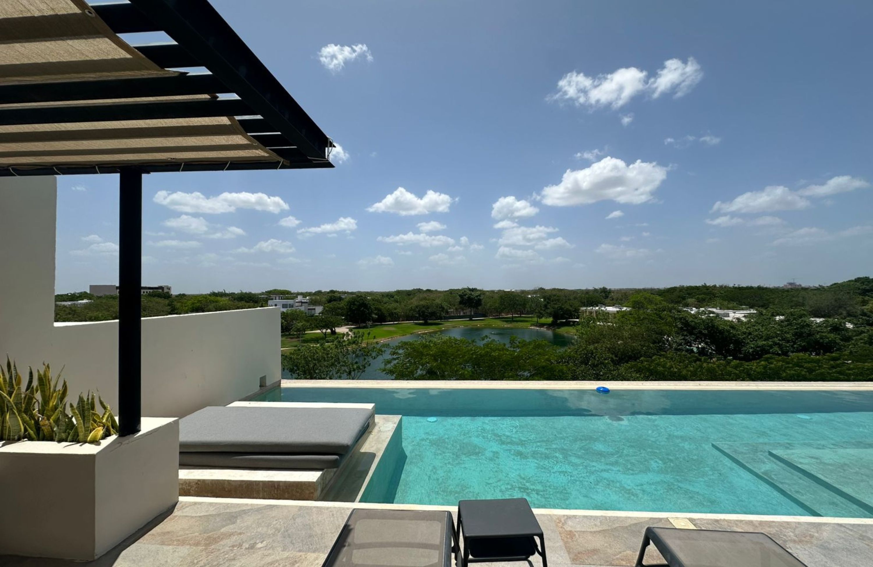 Apartment with 25 amenities, commercial area, dog park, for sale North Zone Merida