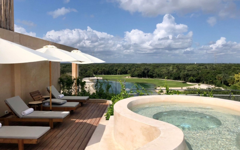 Luxury condo with golf course view, in Corasol, Playa del Carmen