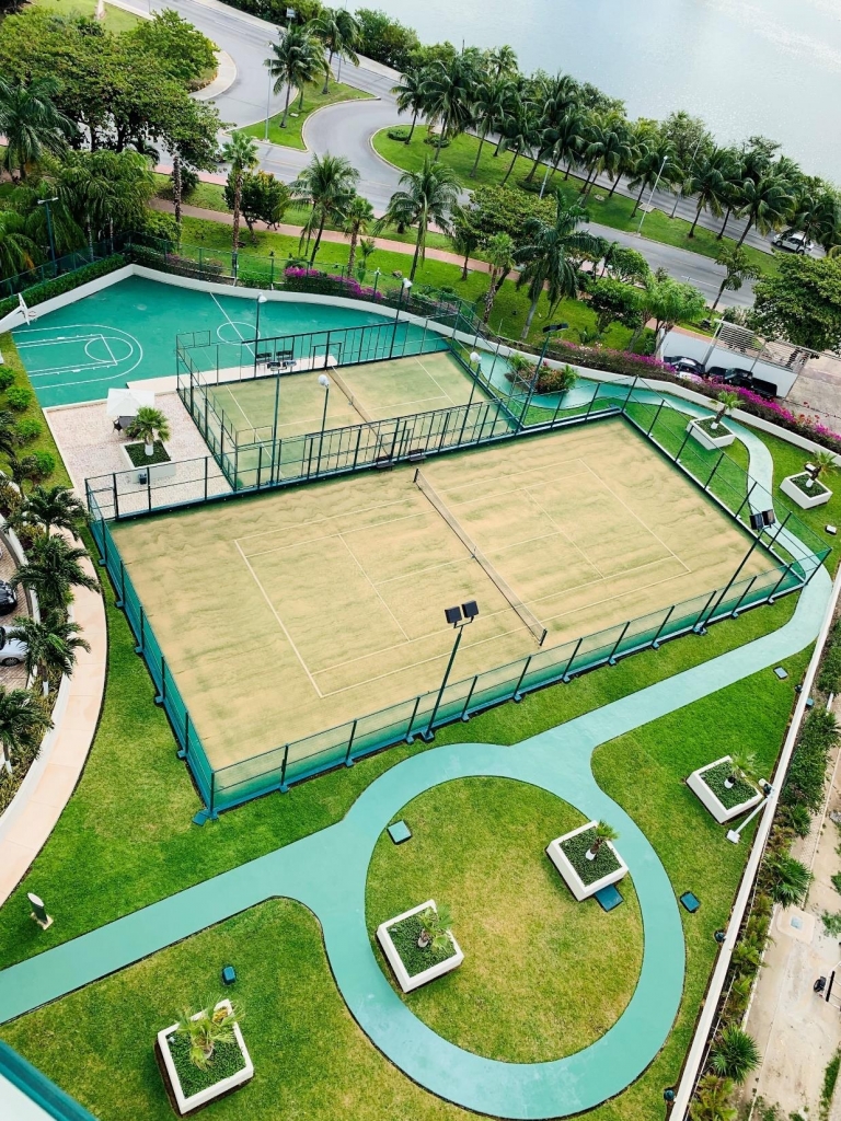 Luxury Oceanfront Condo for Sale, Hotel Zone, Canc&uacute;n