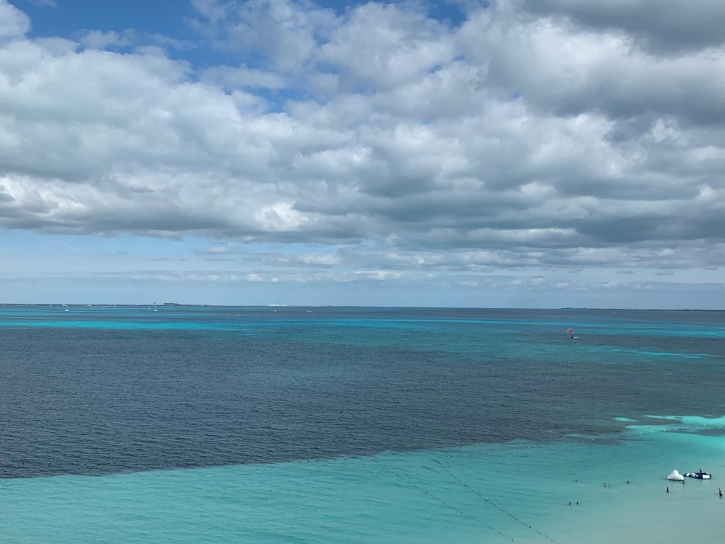 Luxury Oceanfront Condo for Sale, Hotel Zone, Canc&uacute;n