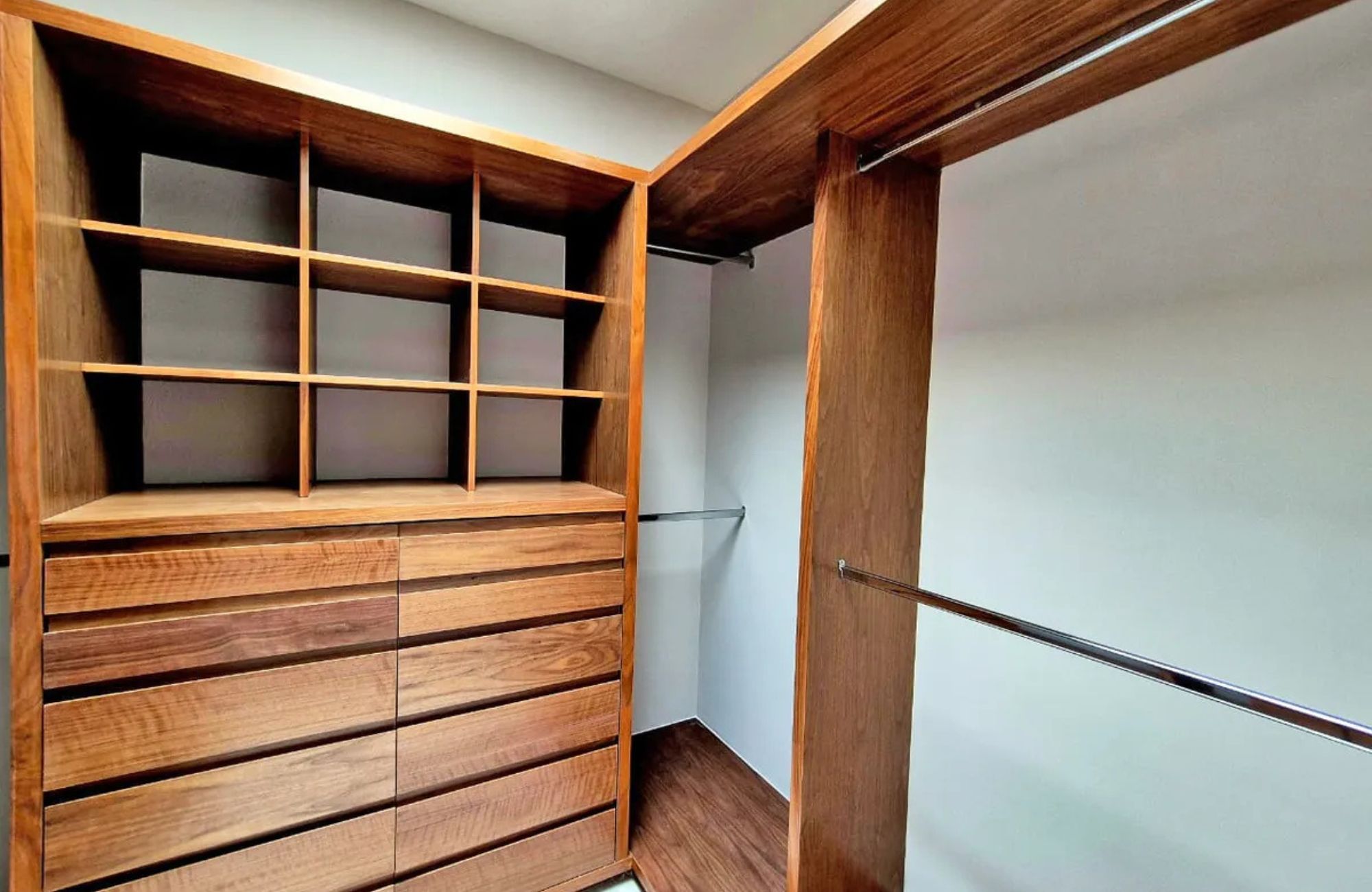 House with office and game room for sale, Bosque de las Lomas, Mexico City